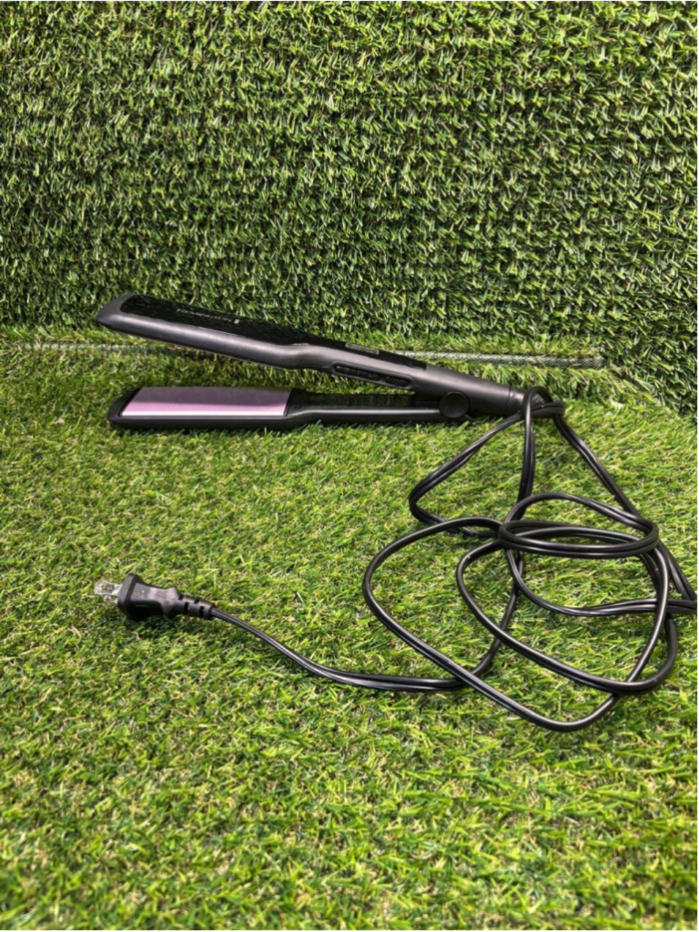 Remington Women's Hair Straightener One Size Black and Pink #1029